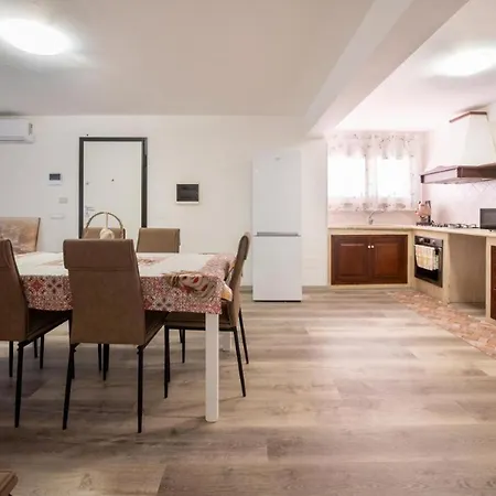 Carola Sicilia Con Piscina Privata E Vasca Idromassaggio A 5 Minuti Dal Mare Διαμέρισμα Altavilla Milicia