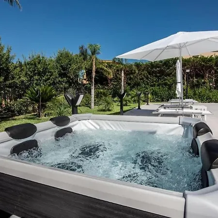 Carola Sicilia Con Piscina Privata E Vasca Idromassaggio A 5 Minuti Dal Mare Διαμέρισμα *